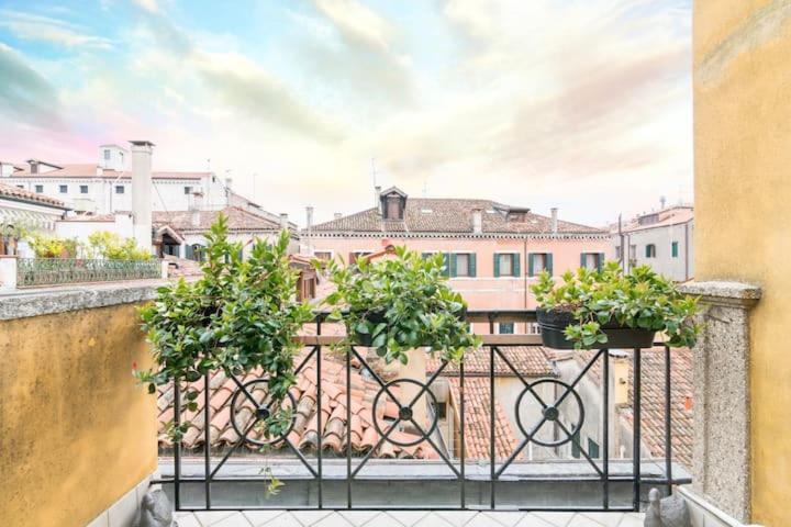 Ca' Pesaro Rooftop Terrace Apartment. Venice Exterior photo